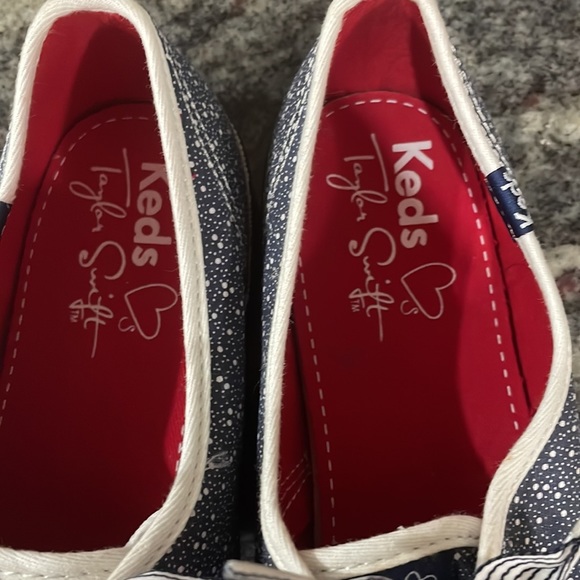 Taylor Swift Bundle - Picture 2 of 9